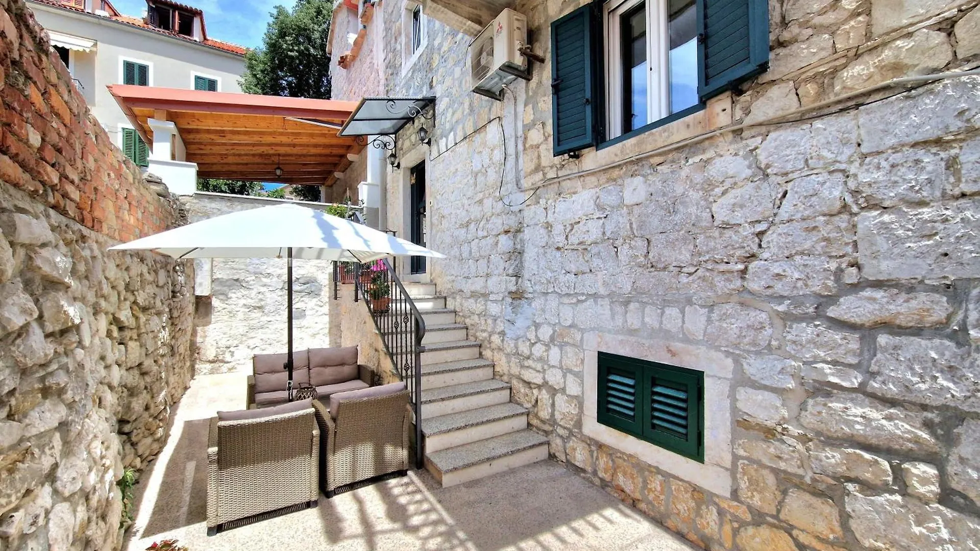 Apartment And Room Nona Stella Split Croatia