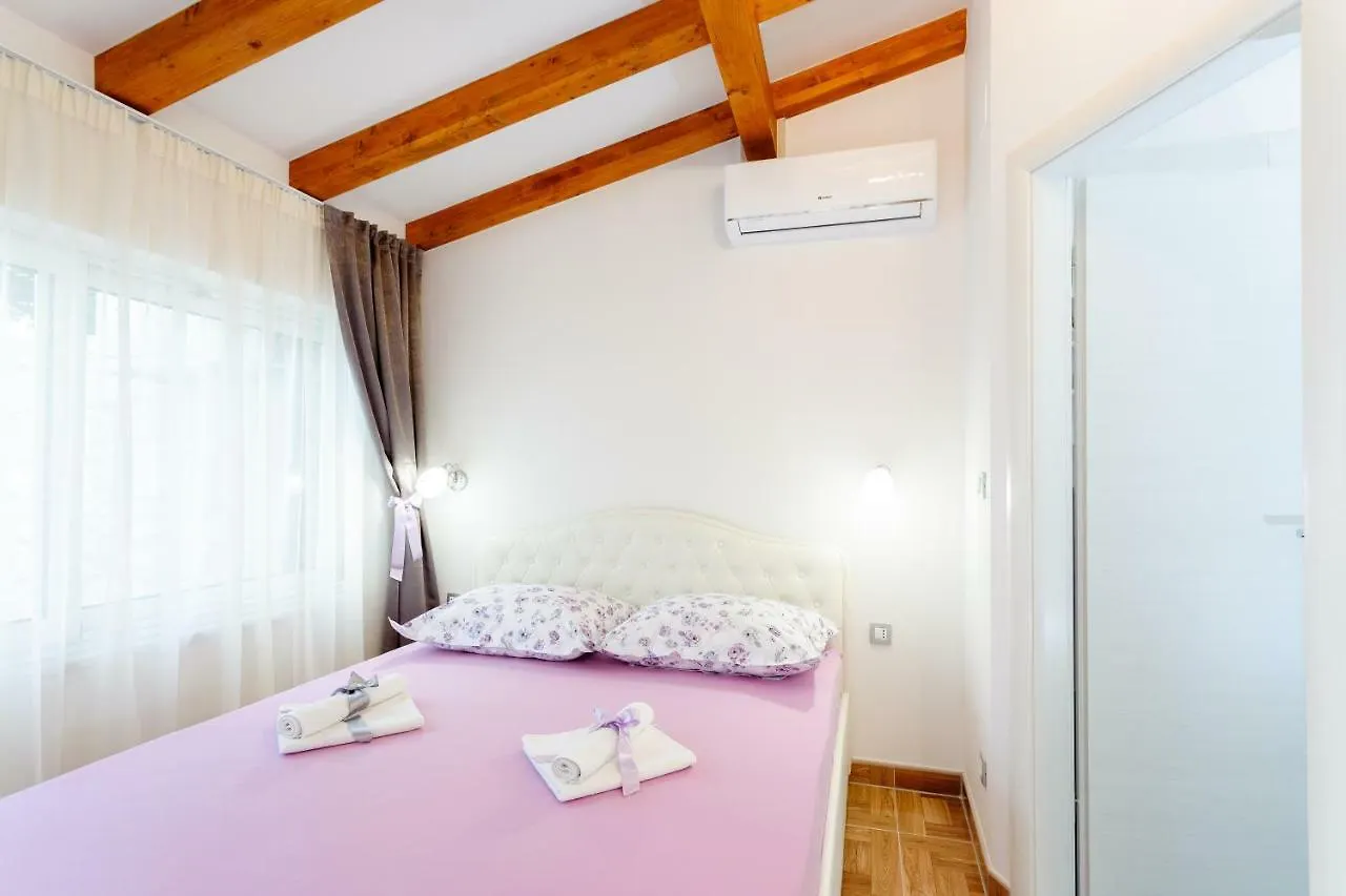 بيت ضيافة Apartment And Room Nona Stella سبليت